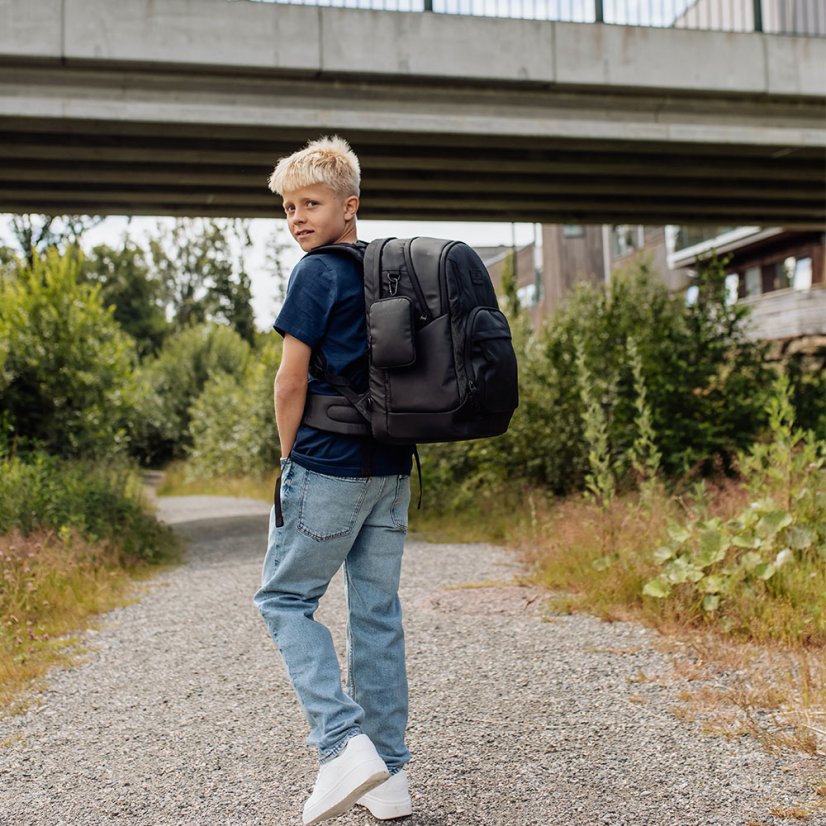 Školský batoh Sport AIR Black Coated 30l BECKMANN 2025