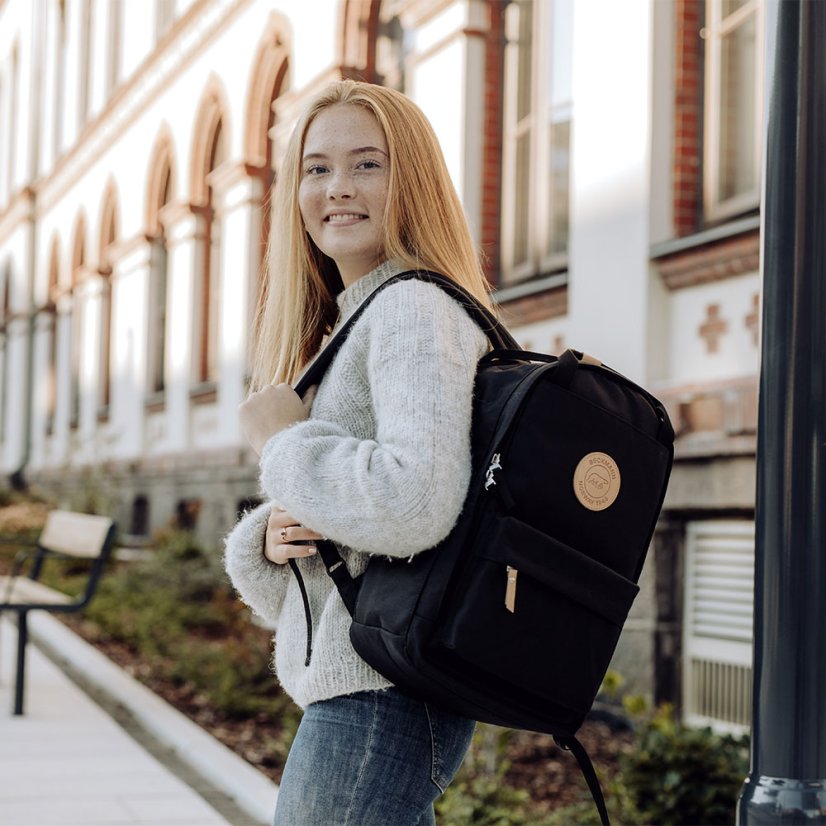 Mestský batoh City Light Black 20l BECKMANN