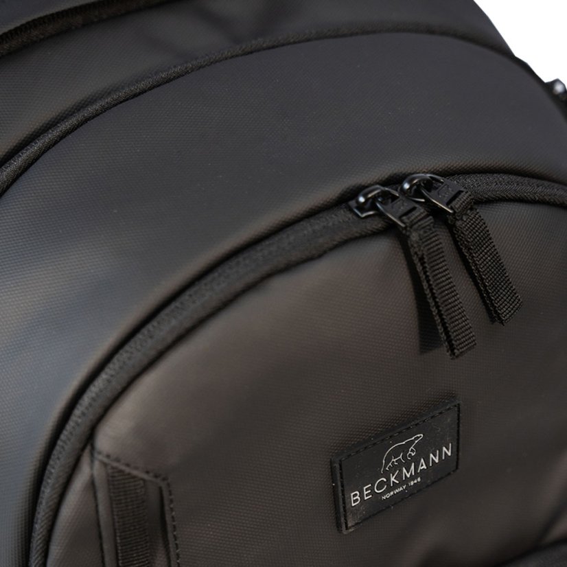 Školský batoh Sport AIR Black Coated 30l BECKMANN 2025